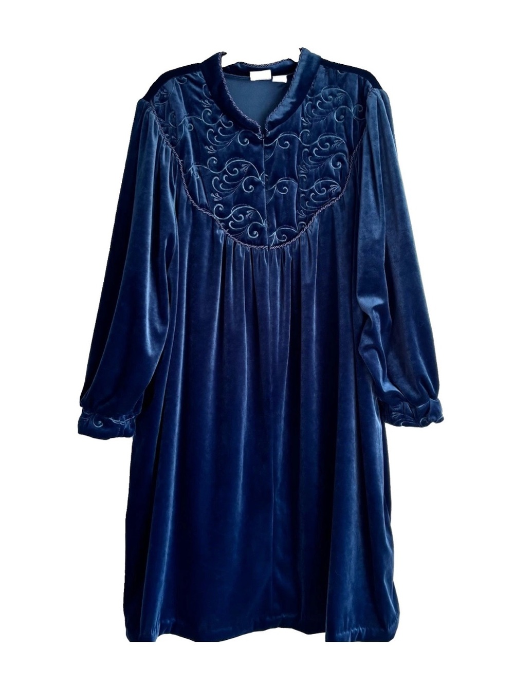 Vintage DELICATES Woman Embroidered Robe Sz 3X